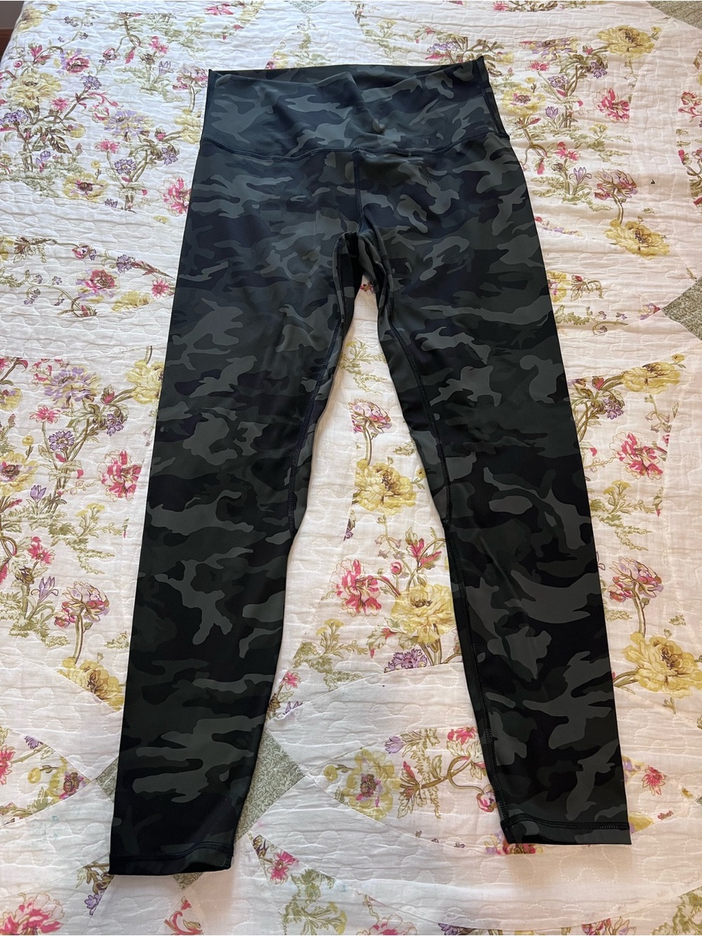 Lululemon Align Leggings Green Black Camo High Rise Size L